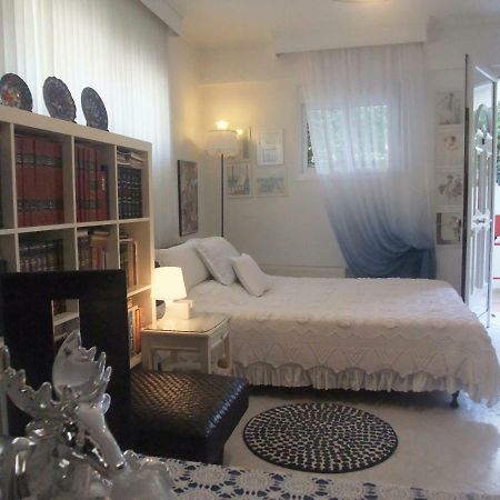 A Majestic Elegant House With A Garden Apartment Peraia  Ngoại thất bức ảnh